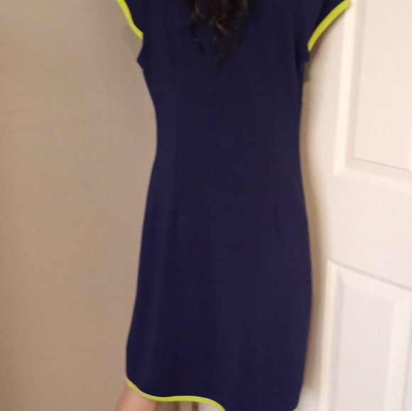 MADISON Leigh Shift Dress Blue Textured - Picture 4 of 9